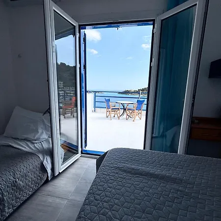 Scirocco Rooms Loutro Exterior photo