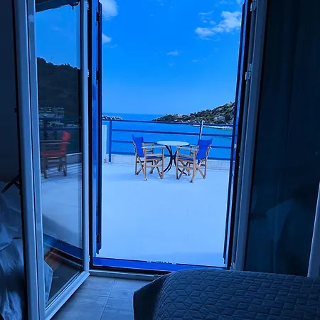 Scirocco Rooms Loutro Exterior photo